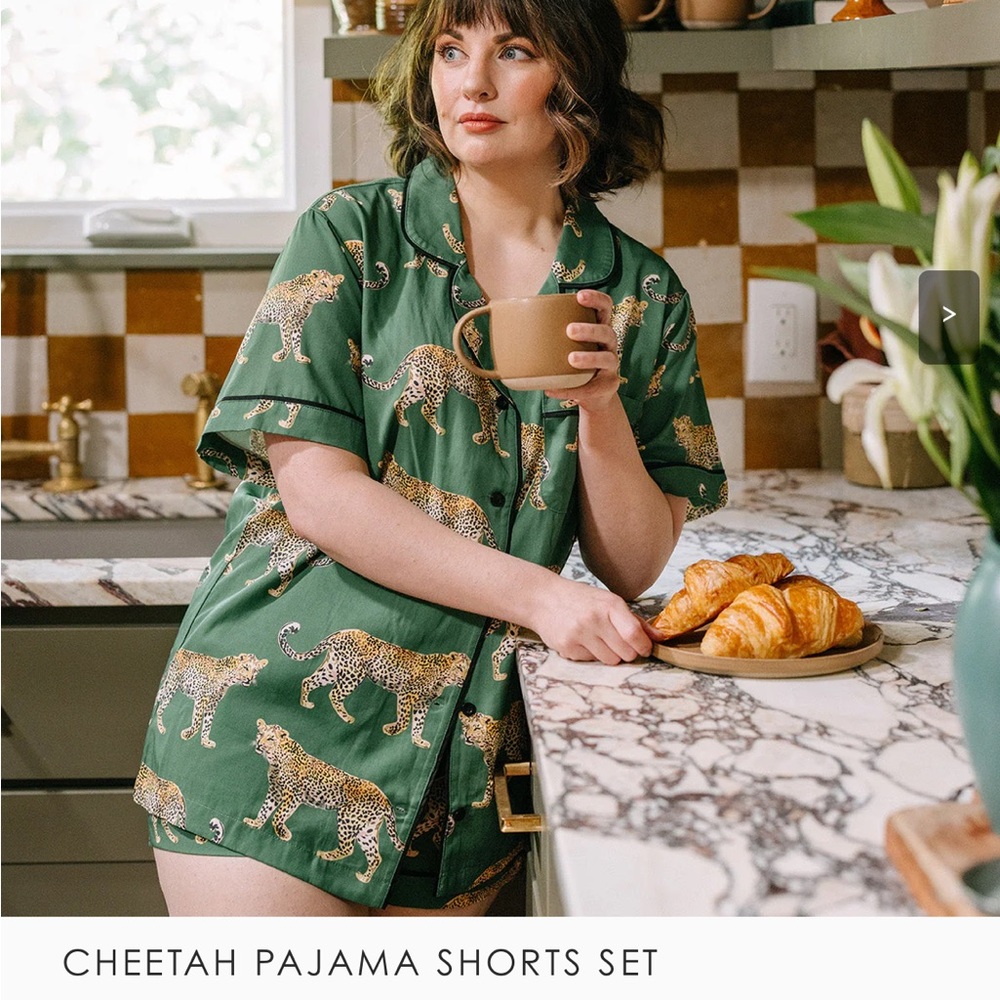 NWT Katie Kime Green Leopard Print Pajama Shorts Set in XS